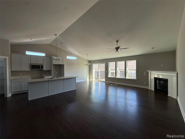 255 Canyon Creek Court 49, Howell, MI 48843