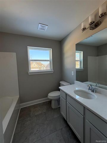 255 Canyon Creek Court 49, Howell, MI 48843