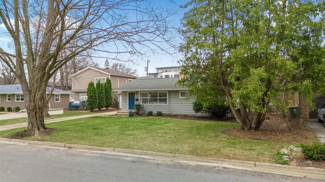 226 Meadow Lane, Madison, WI 53705