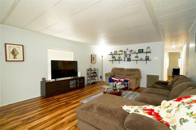 5747 E LAKE FOX DRIVE, Winter Haven, FL 33884
