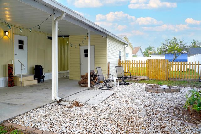 5747 E LAKE FOX DRIVE, Winter Haven, FL 33884