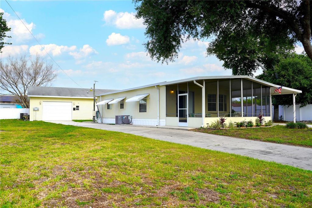 5747 E LAKE FOX DRIVE, Winter Haven, FL 33884