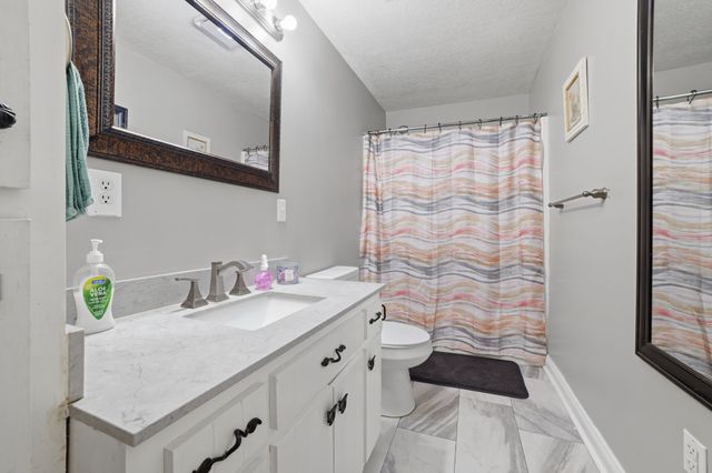 6791 Clydeton Rd, Waverly, TN 37185