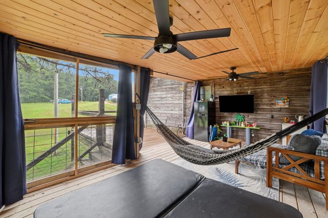 6791 Clydeton Rd, Waverly, TN 37185