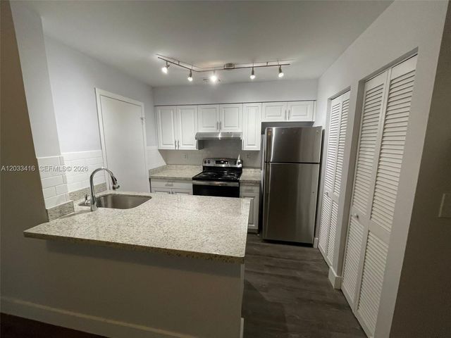 17485 NW 67th Court D21, Hialeah, FL 33015