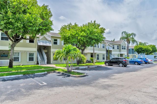 17485 NW 67th Court D21, Hialeah, FL 33015