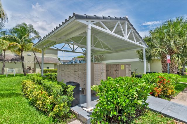17485 NW 67th Court D21, Hialeah, FL 33015