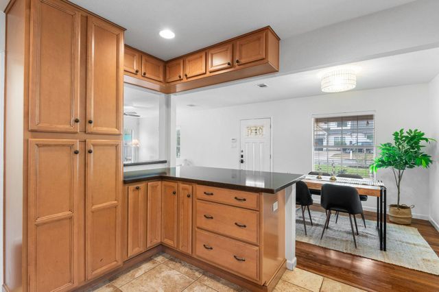 7517 Delafield LN, Austin, TX 78752