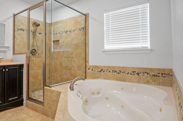 7517 Delafield LN, Austin, TX 78752