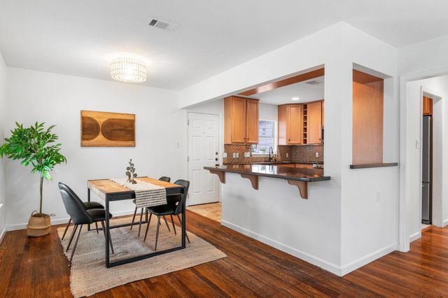 7517 Delafield LN, Austin, TX 78752