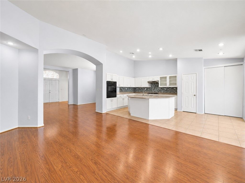 5448 Flying Arrow Place, North Las Vegas, NV 89031 — photo 2