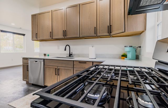 5544 E 10th Avenue, Gary, IN 46403