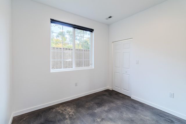 5544 E 10th Avenue, Gary, IN 46403