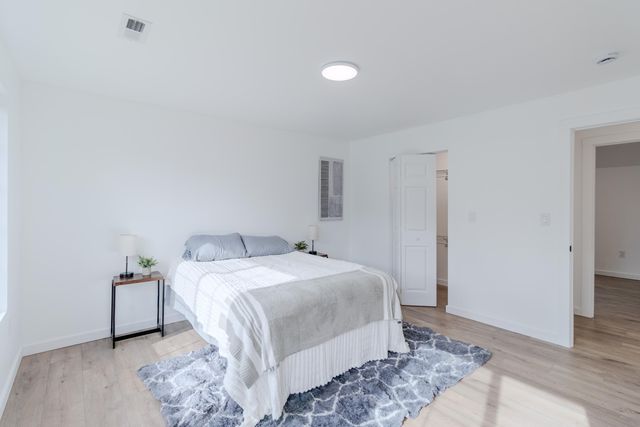 5544 E 10th Avenue, Gary, IN 46403