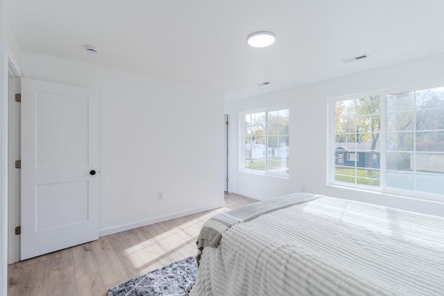 5544 E 10th Avenue, Gary, IN 46403