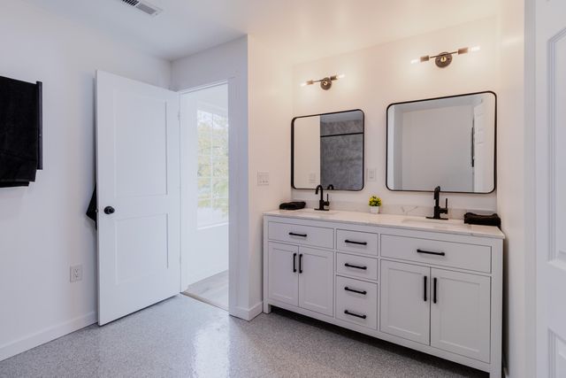 5544 E 10th Avenue, Gary, IN 46403