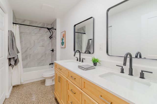 5544 E 10th Avenue, Gary, IN 46403