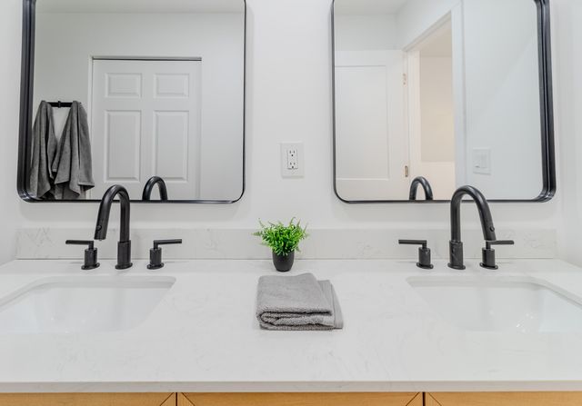 5544 E 10th Avenue, Gary, IN 46403