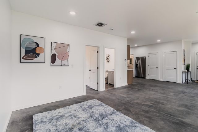 5544 E 10th Avenue, Gary, IN 46403