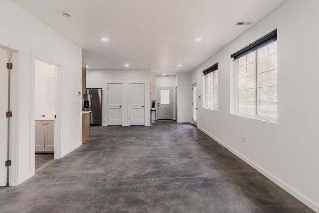 5544 E 10th Avenue, Gary, IN 46403