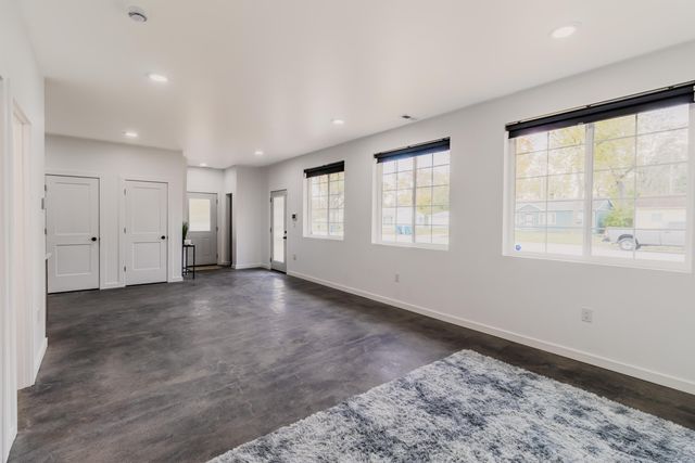 5544 E 10th Avenue, Gary, IN 46403