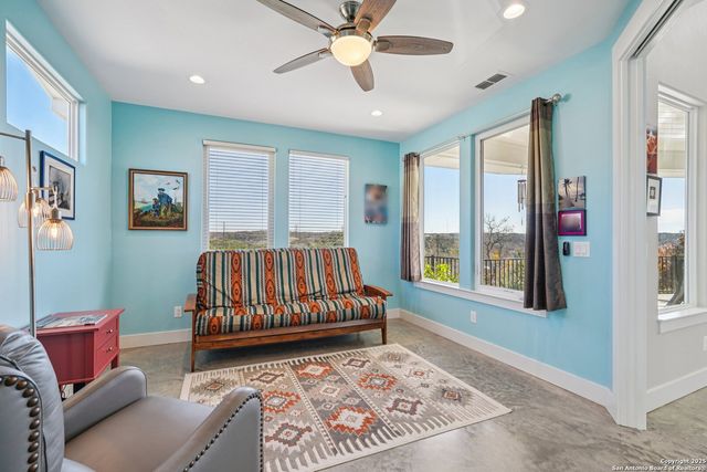 145 Longhorn Trail, Kerrville, TX 78028