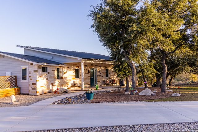 145 Longhorn Trail, Kerrville, TX 78028