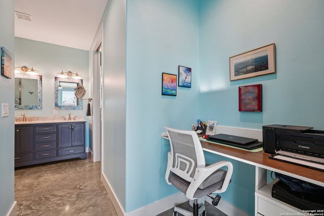 145 Longhorn Trail, Kerrville, TX 78028