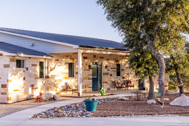 145 Longhorn Trail, Kerrville, TX 78028