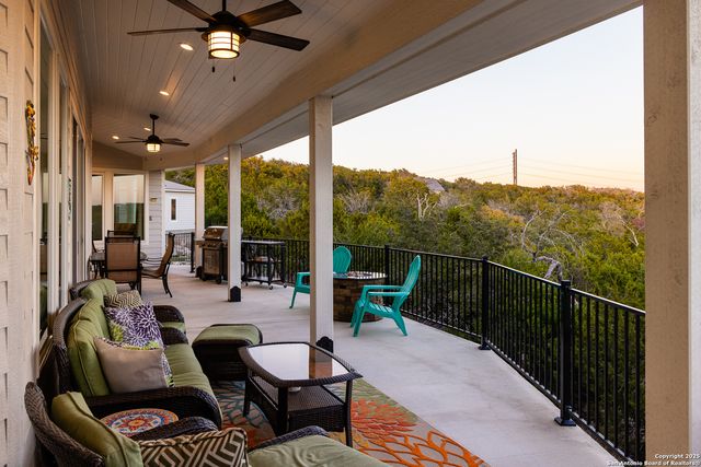 145 Longhorn Trail, Kerrville, TX 78028