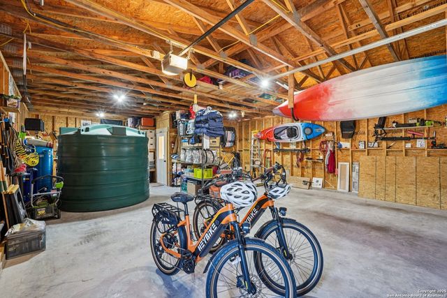 145 Longhorn Trail, Kerrville, TX 78028