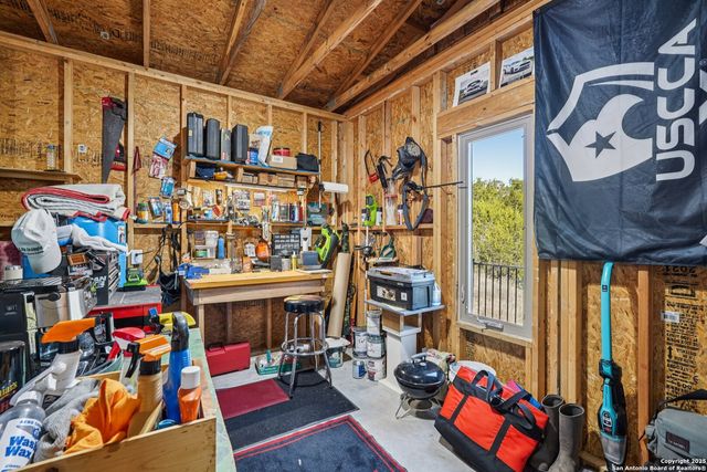 145 Longhorn Trail, Kerrville, TX 78028