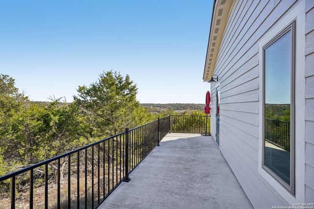 145 Longhorn Trail, Kerrville, TX 78028