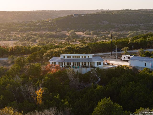 145 Longhorn Trail, Kerrville, TX 78028