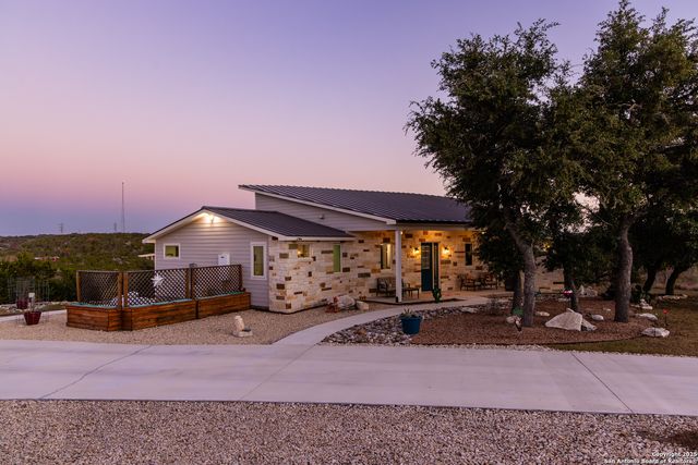 145 Longhorn Trail, Kerrville, TX 78028