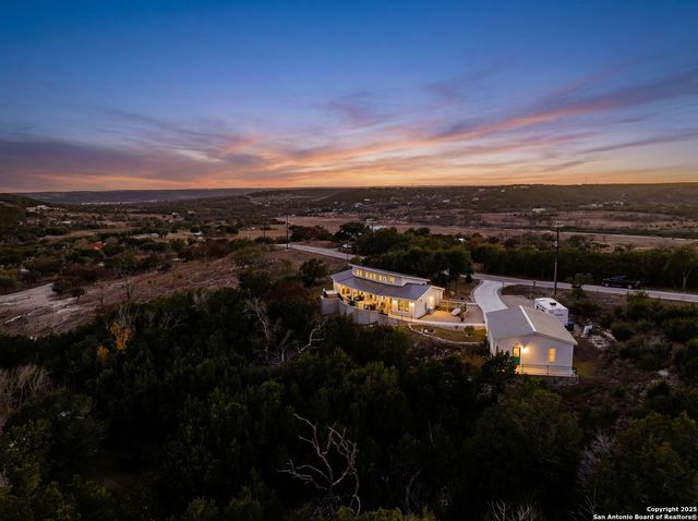 145 Longhorn Trail, Kerrville, TX 78028