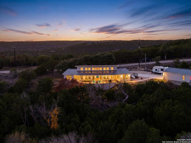 145 Longhorn Trail, Kerrville, TX 78028