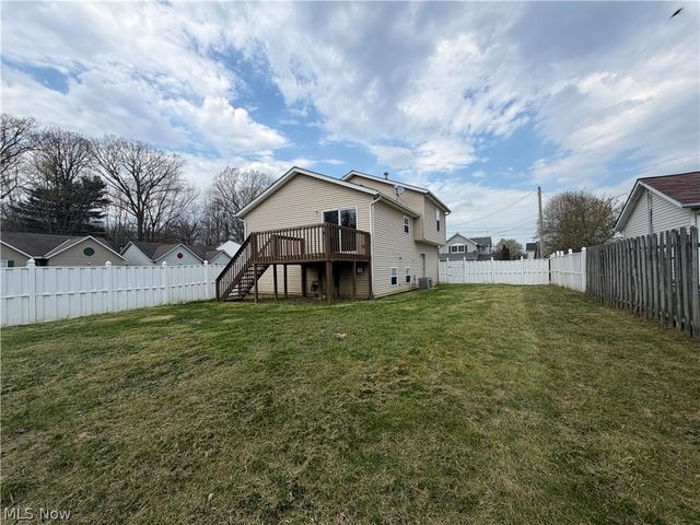 6623 Monroe Lane, North Ridgeville, OH 44039