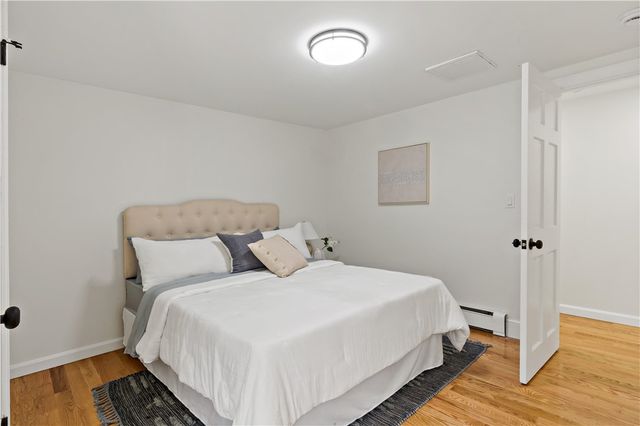 245 Chestnut Street, Bristol, RI 02809