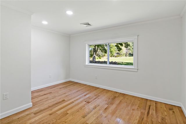 245 Chestnut Street, Bristol, RI 02809