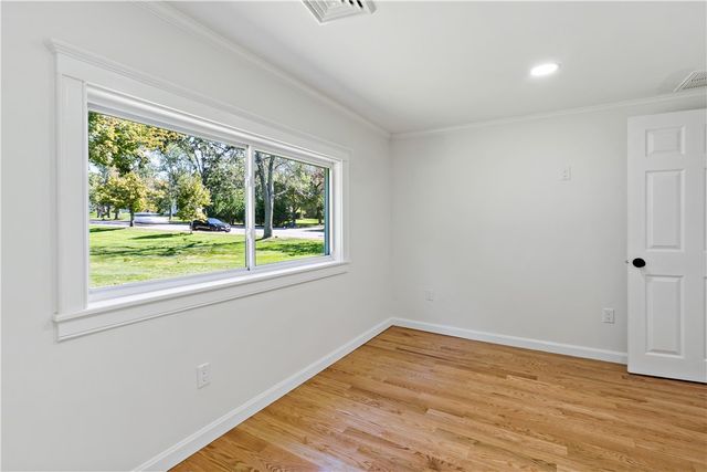245 Chestnut Street, Bristol, RI 02809