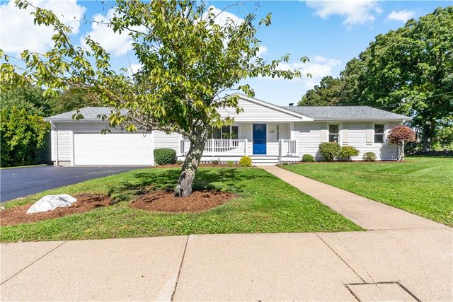 245 Chestnut Street, Bristol, RI 02809