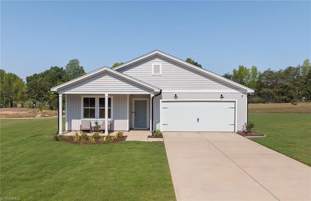 411 Chesney Place, Thomasville, NC 27360