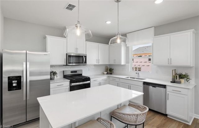 411 Chesney Place, Thomasville, NC 27360