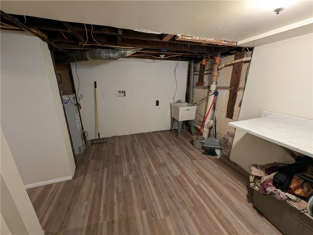 298 Fieldwood Drive, Rochester, NY 14609