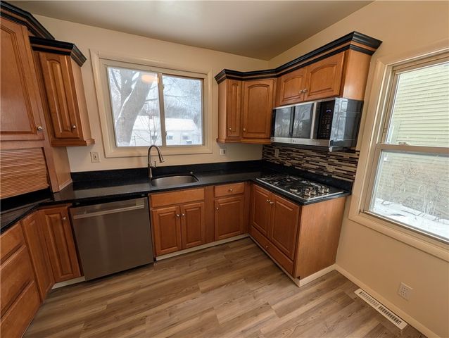 298 Fieldwood Drive, Rochester, NY 14609