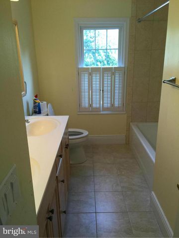 25 BEAUVOIR CT, Derwood, MD 20855