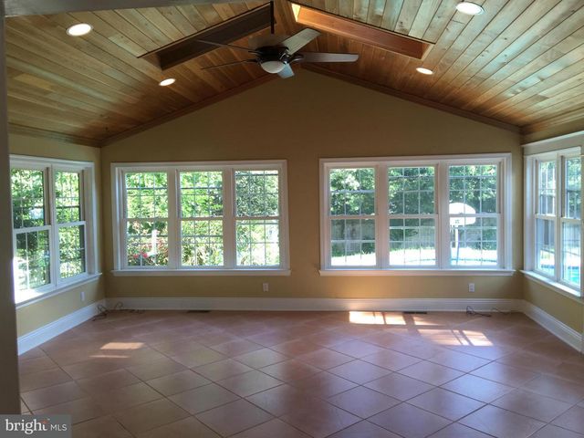 25 BEAUVOIR CT, Derwood, MD 20855