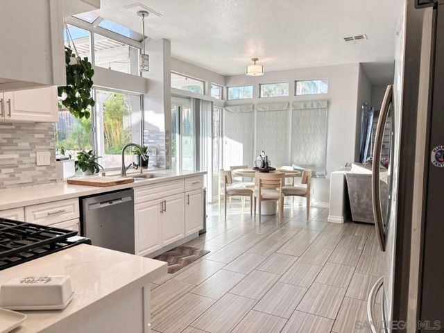 40043 Gibraltar, Murrieta, CA 92562