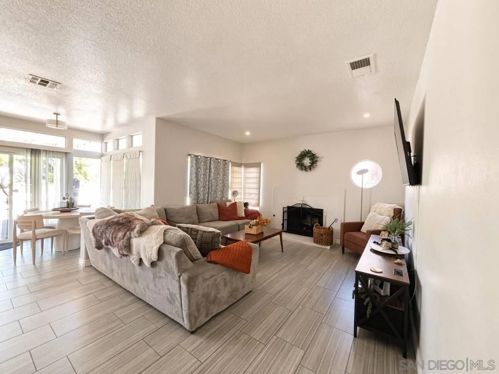 40043 Gibraltar, Murrieta, CA 92562 — photo 3